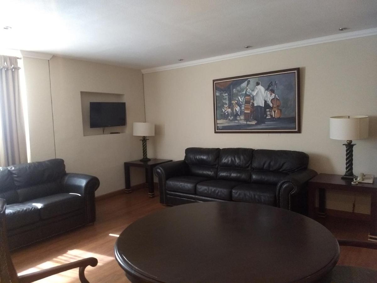 Rose Hotel Monterrey Dış mekan fotoğraf